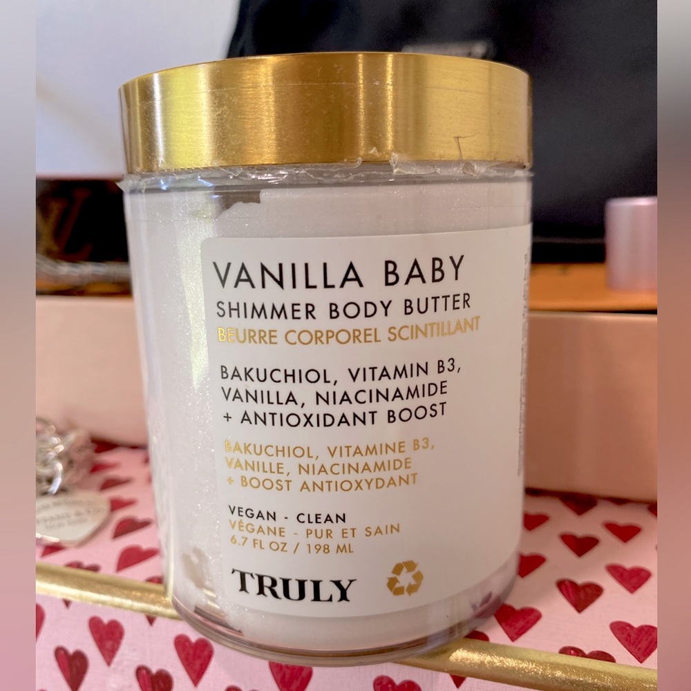 Truly VANILLA baby 🌟🌟 shimmer body butter EUC 6.7 oz